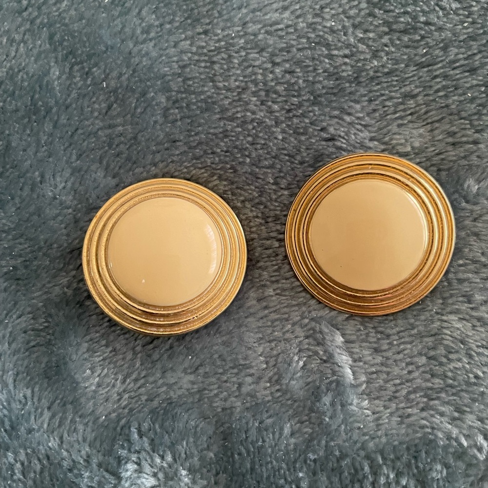 Vintage Ellen Designs clip earrings